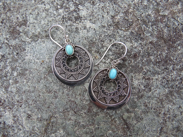 Silver Circle Drop Earring with Turquiose.