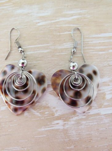 Heart Shape Shell Earrings #1