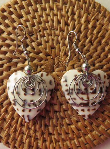 Heart Shape Shell Earrings #2